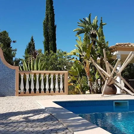 Maison d'hôtes Vila Mil Flores Ferreiras